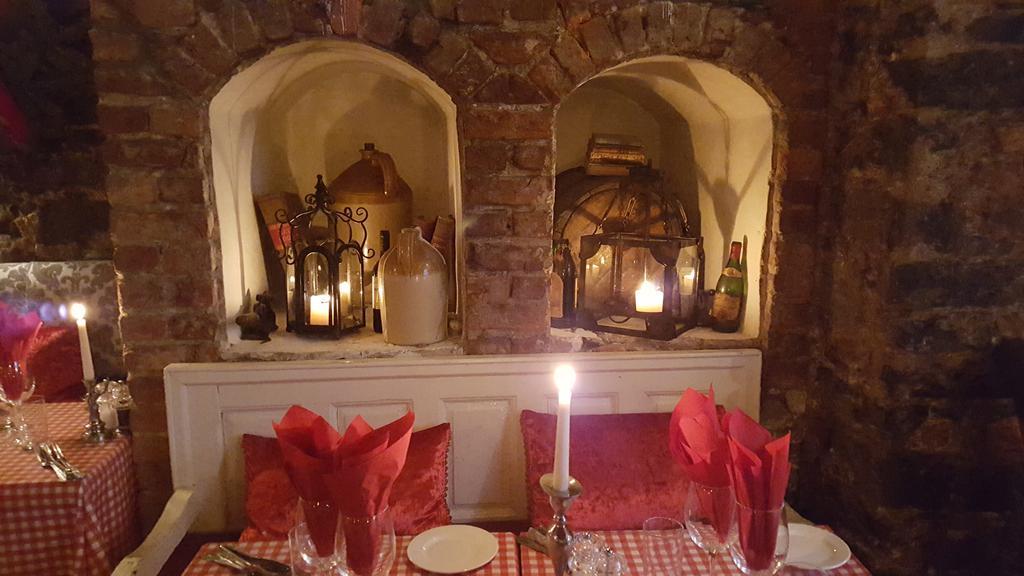 טראלי Finnegans Hostel And B&B Accommodation מראה חיצוני תמונה