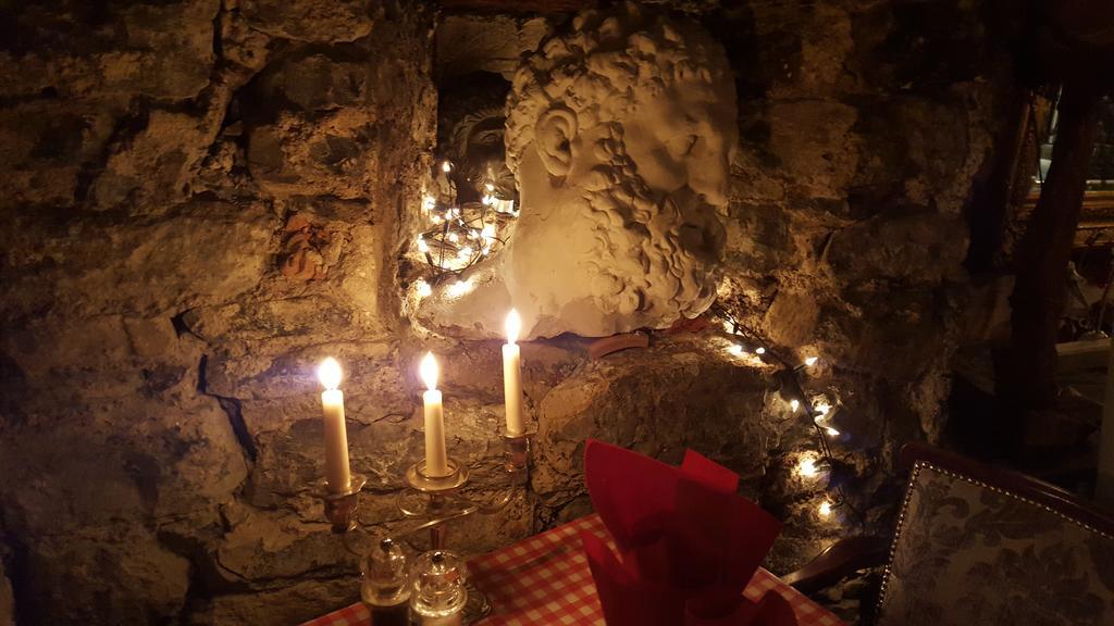 טראלי Finnegans Hostel And B&B Accommodation מראה חיצוני תמונה
